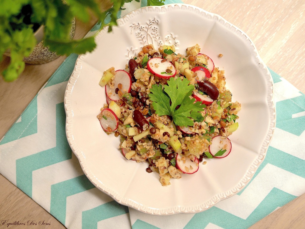 Une salade de graines à la coriandre fraiche et croquante pour le plaisir des papilles :-)