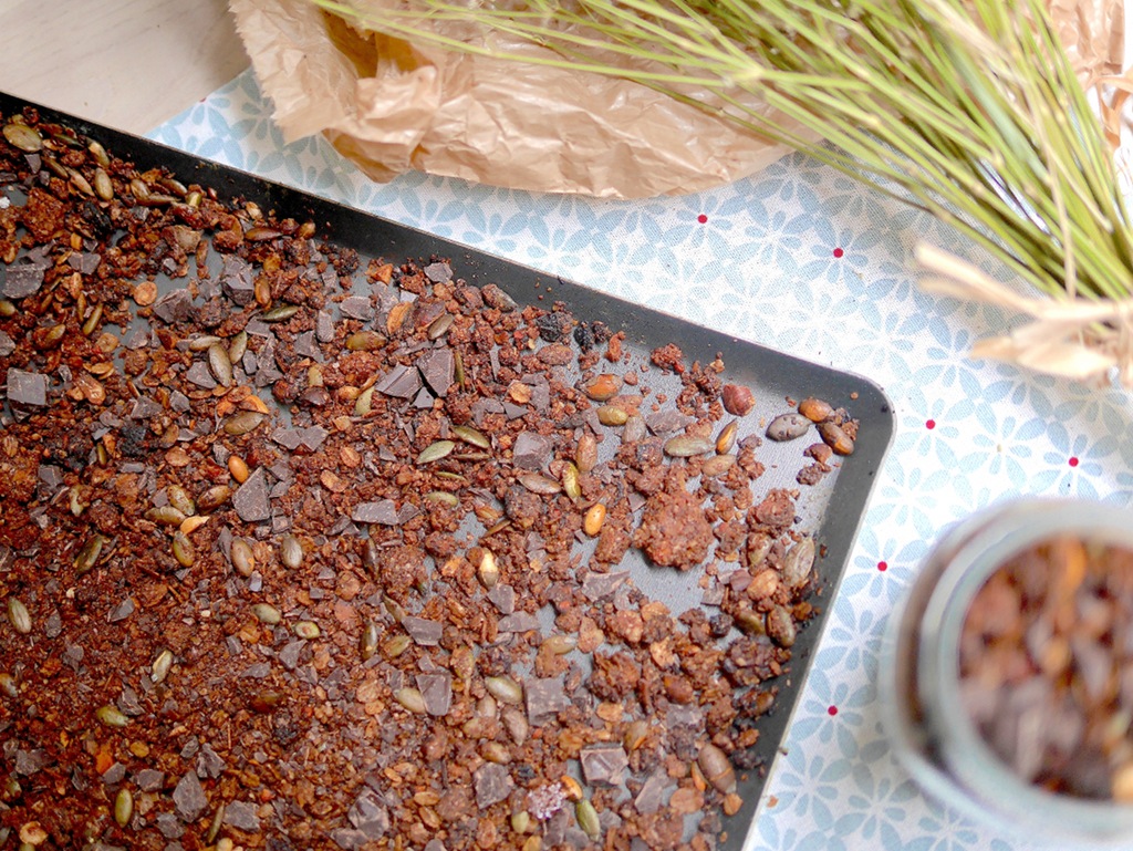 Granola maison au chocolat et à la noisette pour un petit déjeuner équilibré et gourmand ;-)